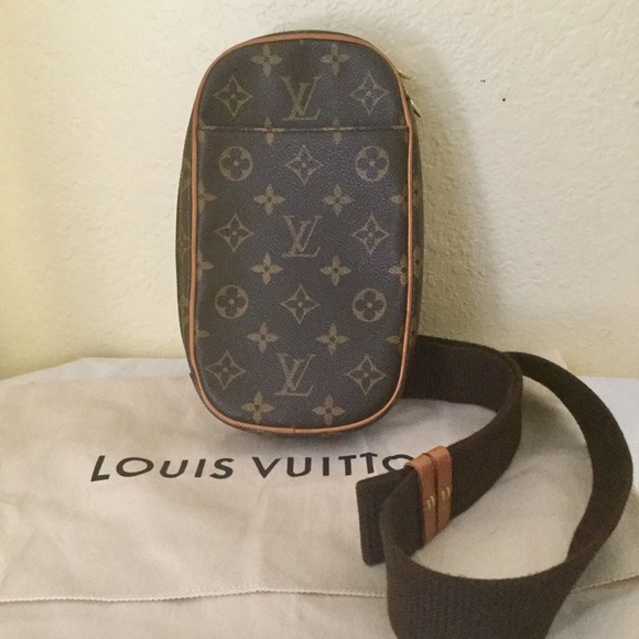 louis vuitton monogram fanny pack